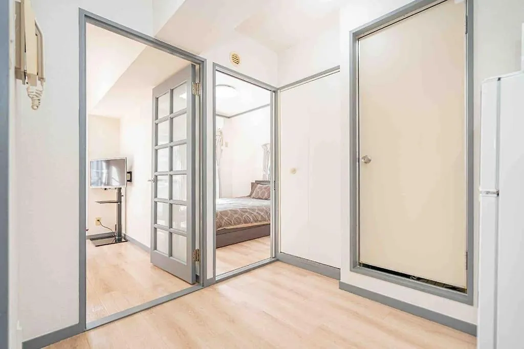 A Boutique One-Bedroom Apartment In Takadanobaba, Shinjuku Ward, Tokyo. A 6-Minute Walk To The Yamanote Line